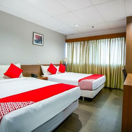 Oyo 106 Beach Hotel 싱가포르 외부 사진