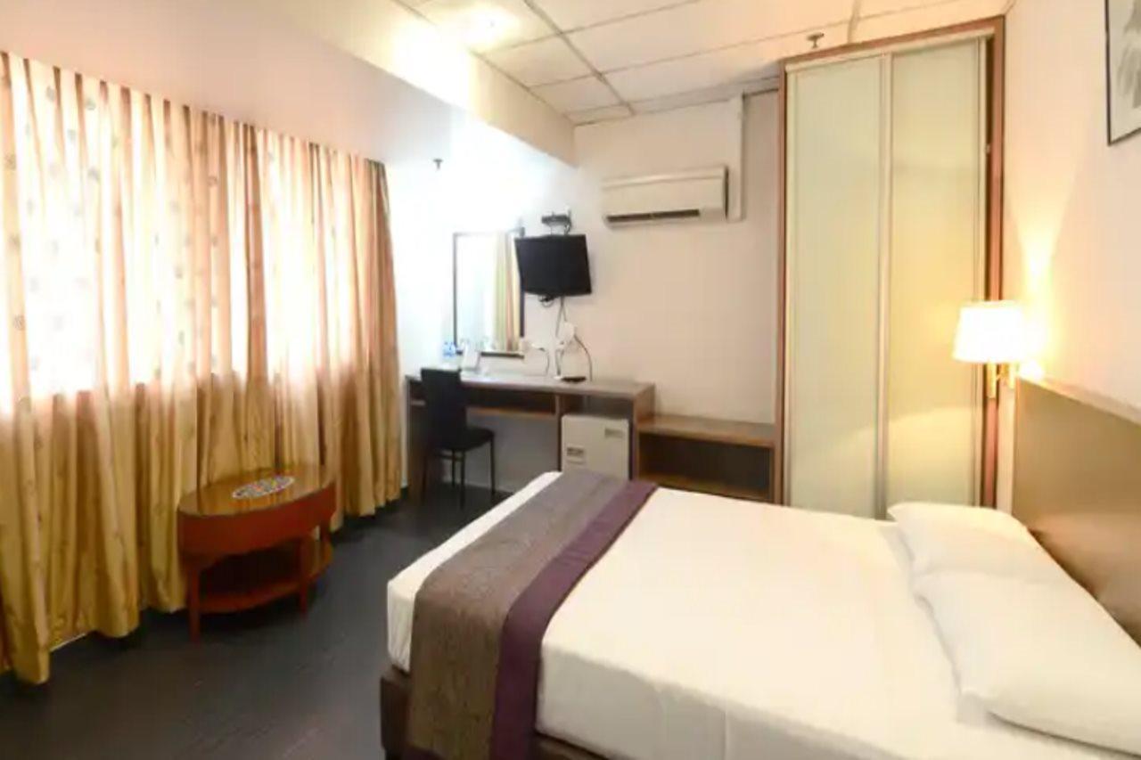 Oyo 106 Beach Hotel 싱가포르 외부 사진